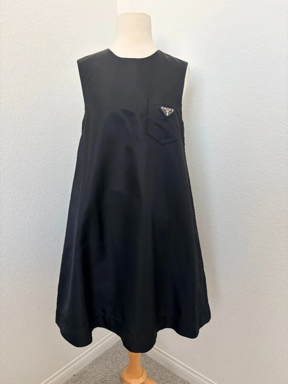 Prada Dress Womens 40 Black Jersey A Lne Scoop Neck Sleeveless Italy